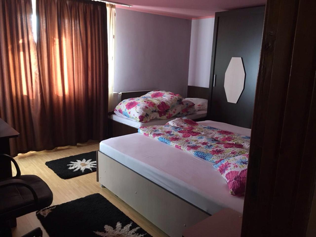 Casa Lidia Si Gogu Hotell Budeasa Mare Eksteriør bilde